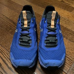 On men’s shoe size 11.